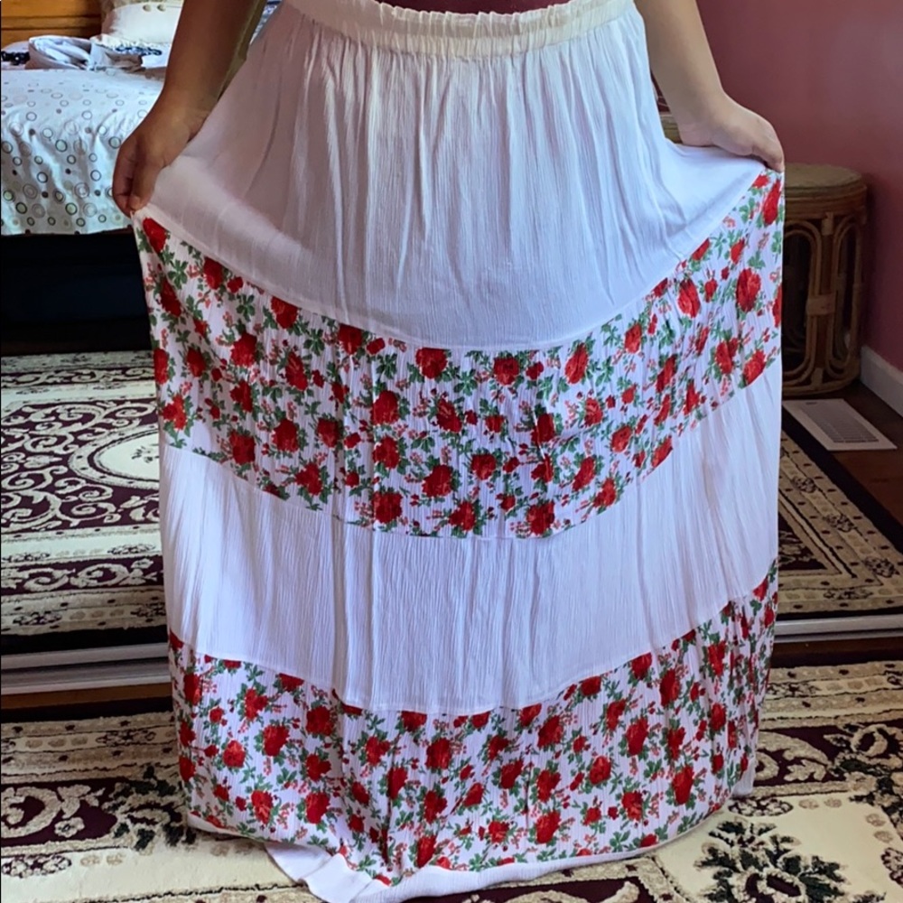 Maxi skirt with print